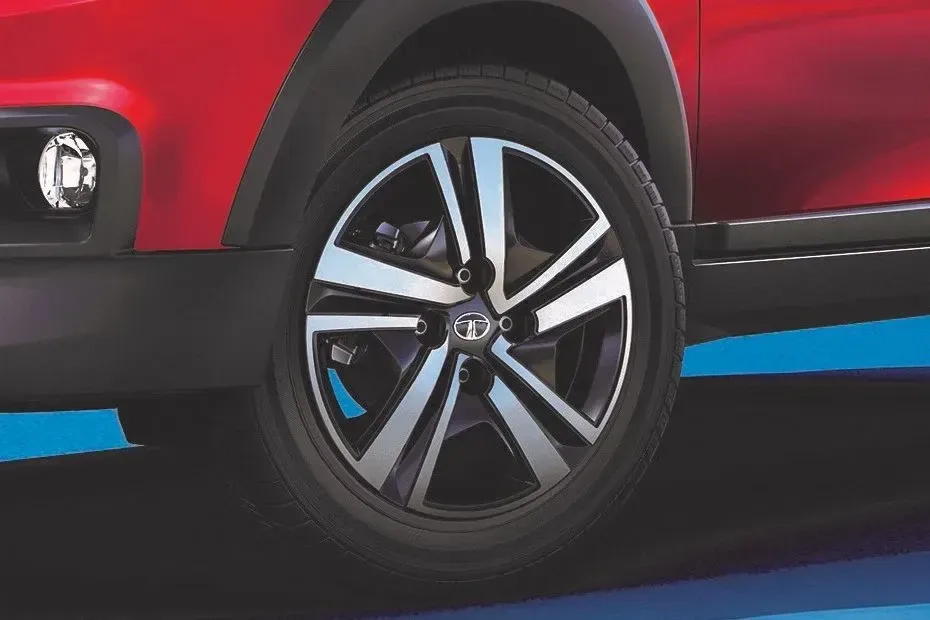 Tata Tiago NRG - 6