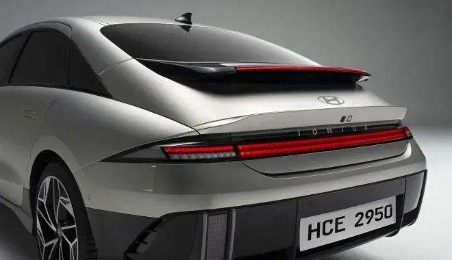 Hyundai Ioniq 6 - 2