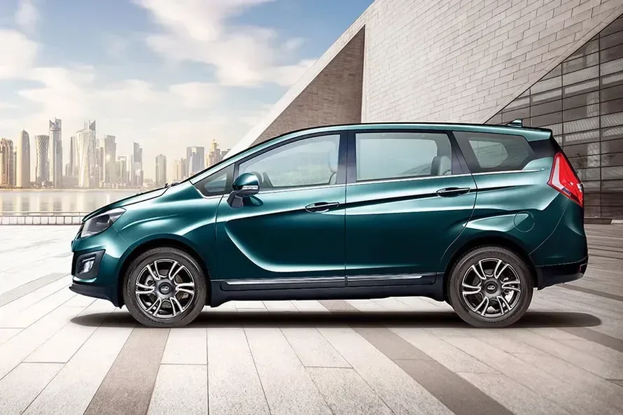 Mahindra Marazzo - 2