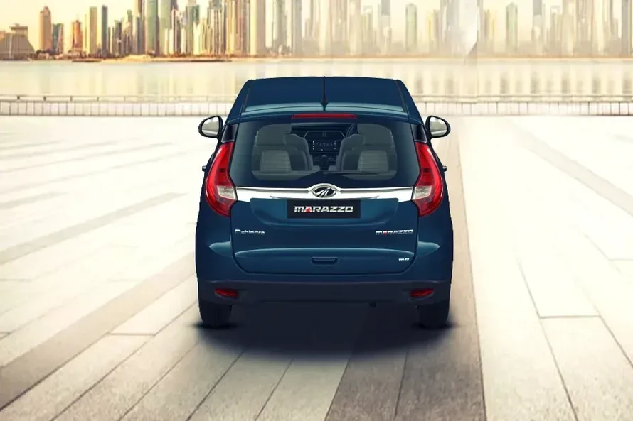 Mahindra Marazzo - 4