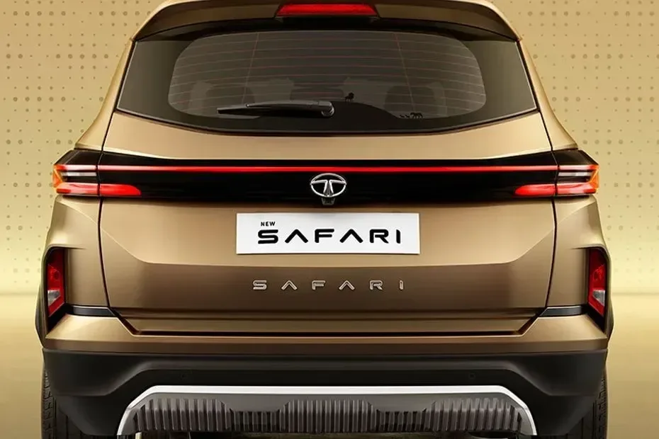 Tata Safari - 4